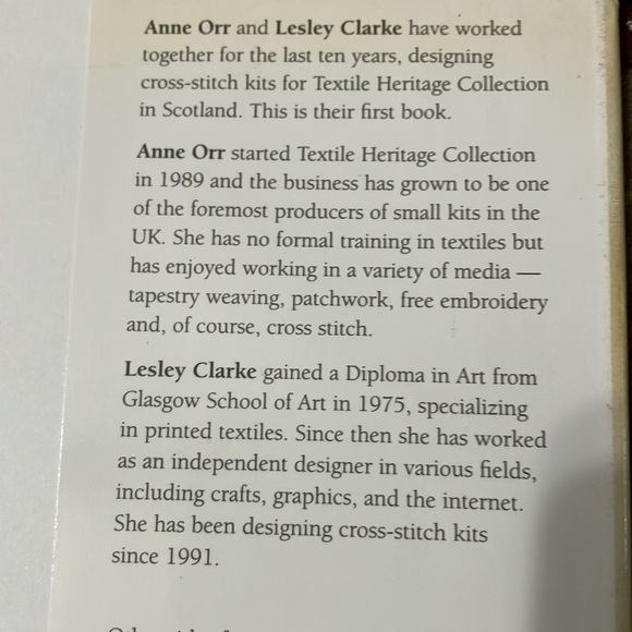 Book - Celtic Cross Stitch by Anne Orr & Lesley Clarke 2001 - Picture 10 of 16
